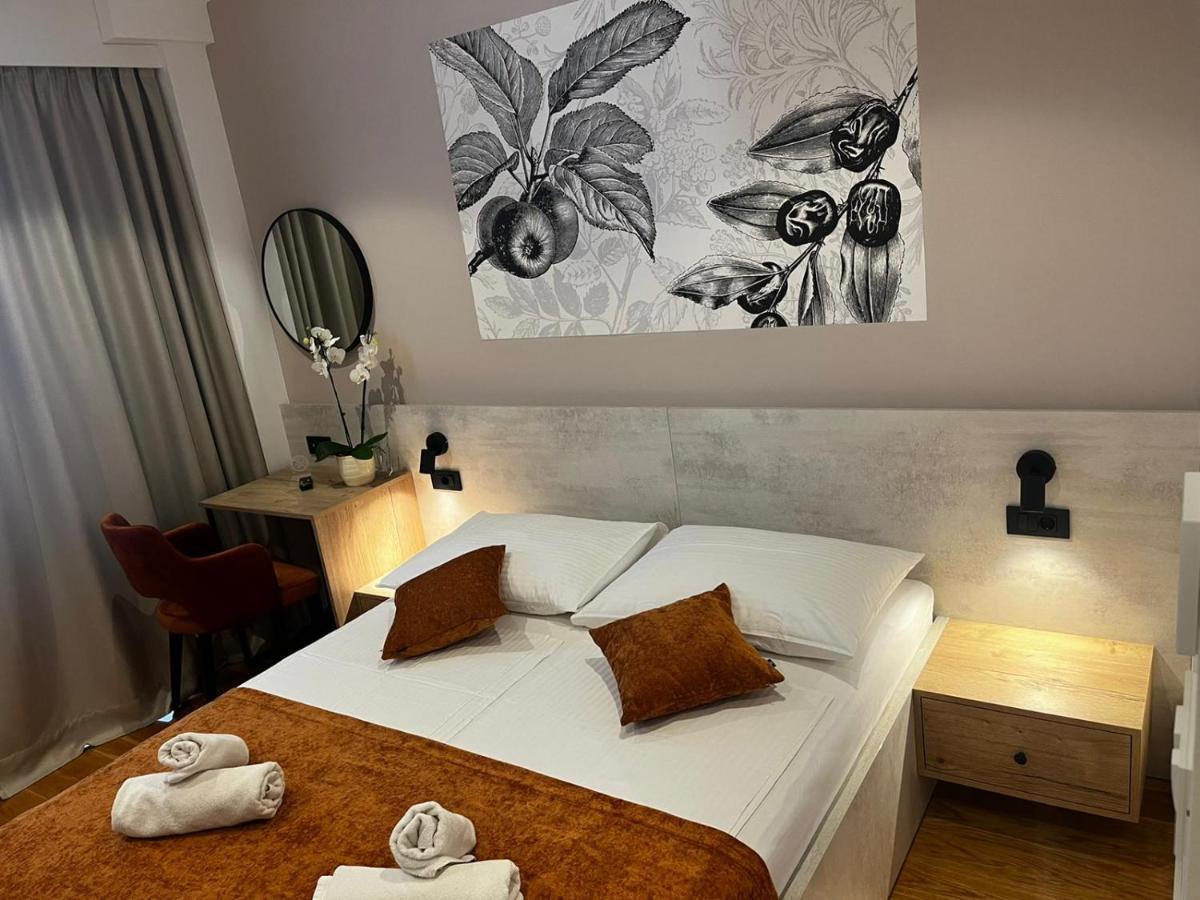 Memori Bed&Breakfast Rab Town Bagian luar foto
