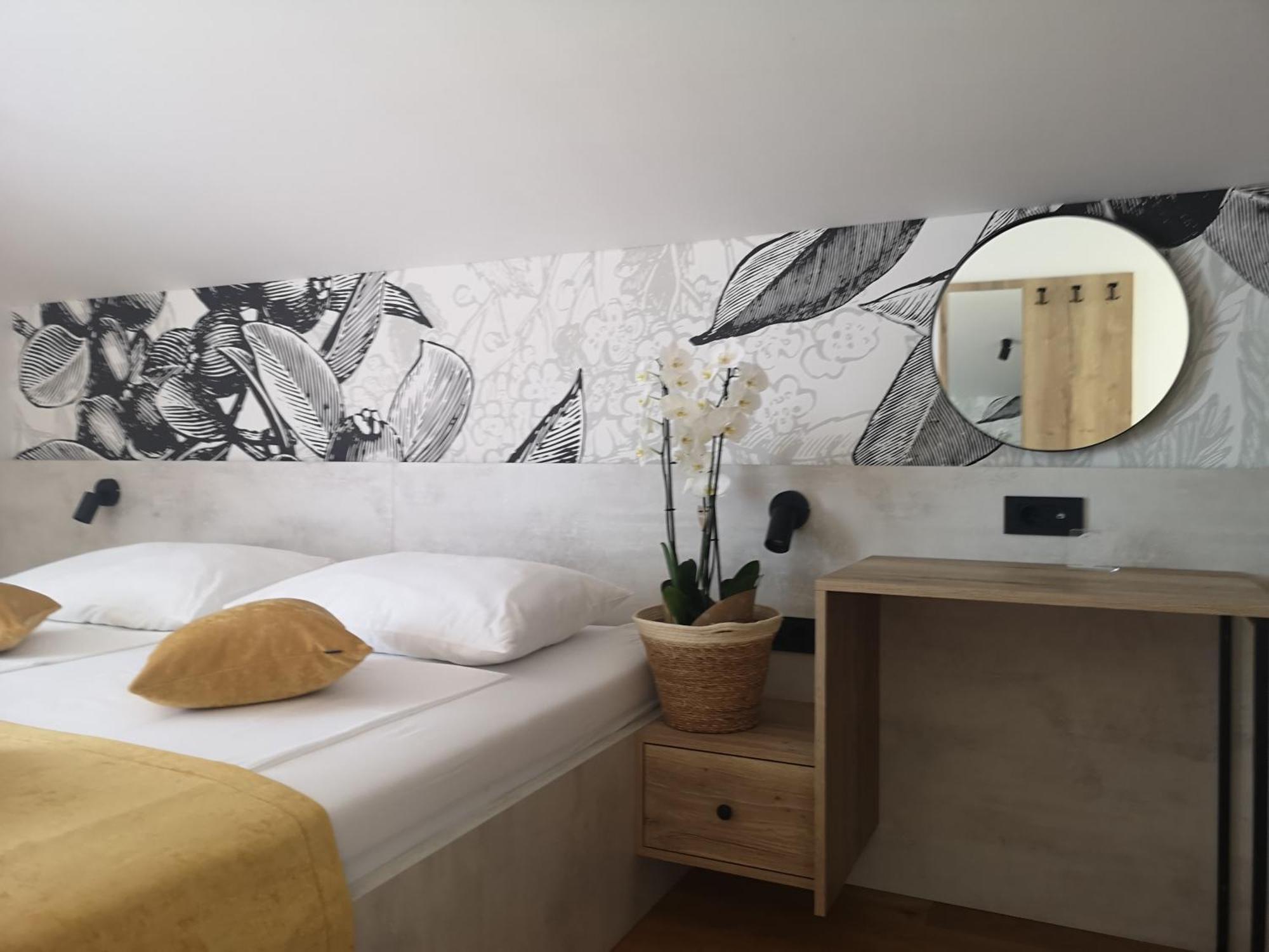 Memori Bed&Breakfast Rab Town Bagian luar foto